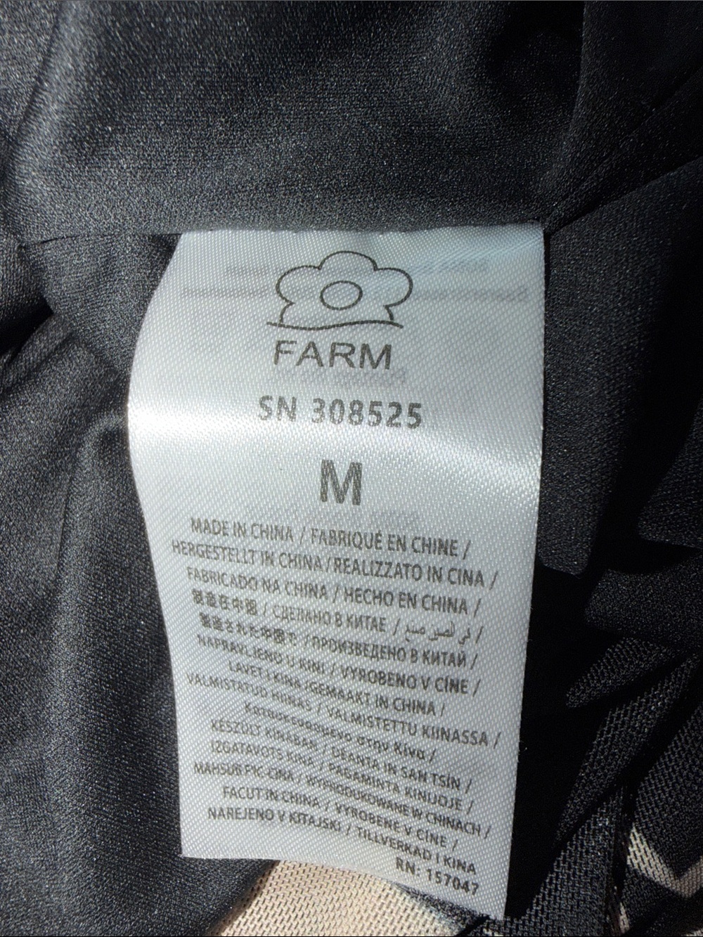 Farm Rio Black & Cream Celestial Long Sleeve Top, SZ M, PTP 16”, (T1-360) - Picture 15 of 15